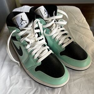 NIKE Air Jordan 1 Mid Aqua Blue Tint Black Sneakers Shoes Women's 11.5